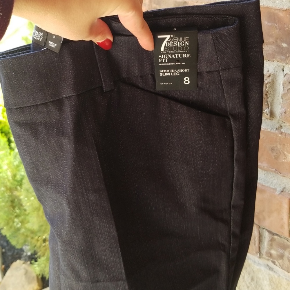 🆕 NY&Co Bermuda Short - Picture 1 of 8